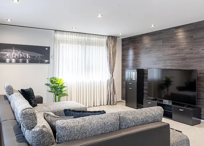Luxury 2 Apartment *