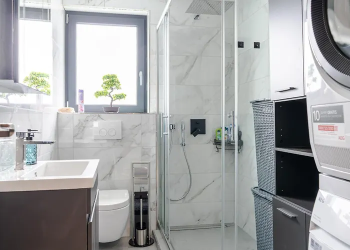 Apartment Luxury 2 *