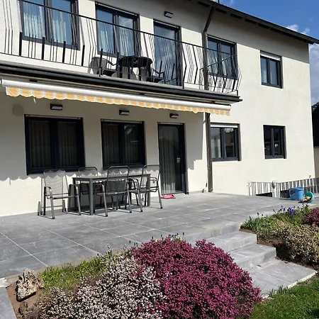Luxury 2 * Schwabach