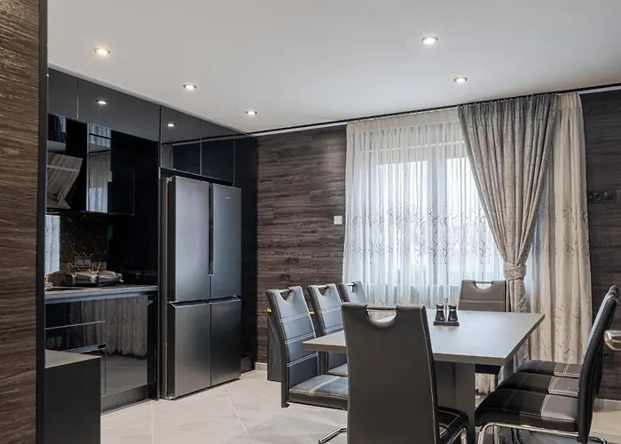 Διαμέρισμα Luxury 2 *